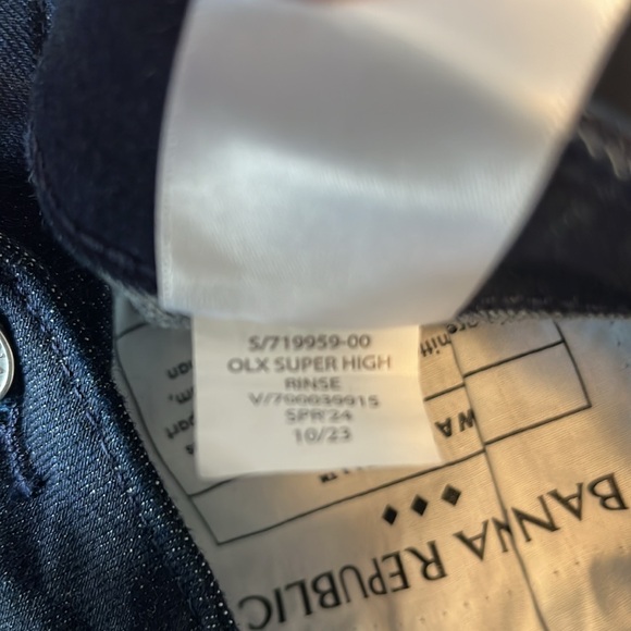NWT Banana Republic Ultra High Rise straight Leg in rinse - Picture 7 of 7